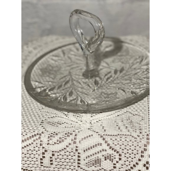 Vintage Clear Glass Tidbits Tray with Handle, Etched Flower Design, 1930's - Picture 2 of 3